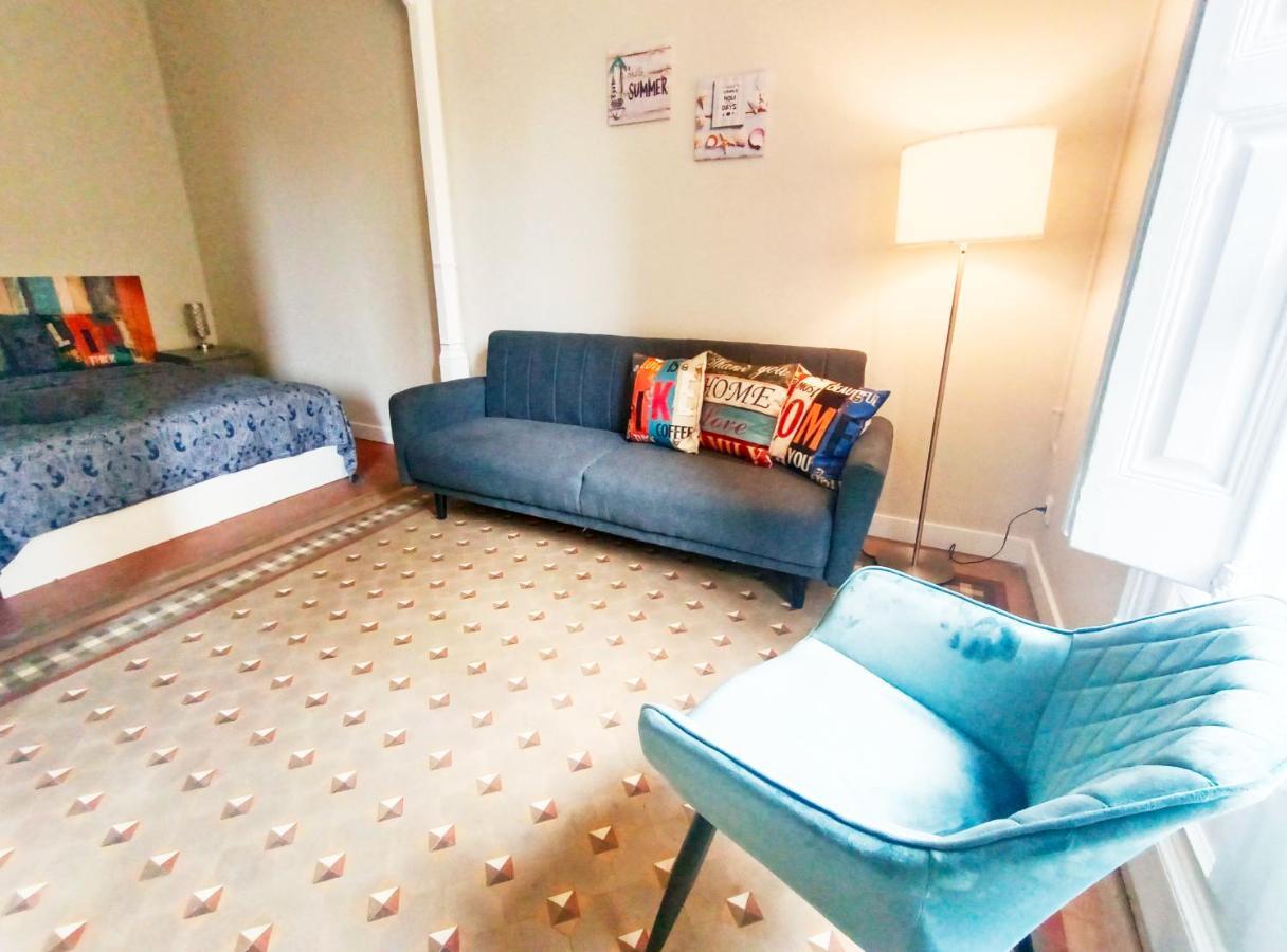 By Plaza Catalunya Rooms Barselona Dış mekan fotoğraf