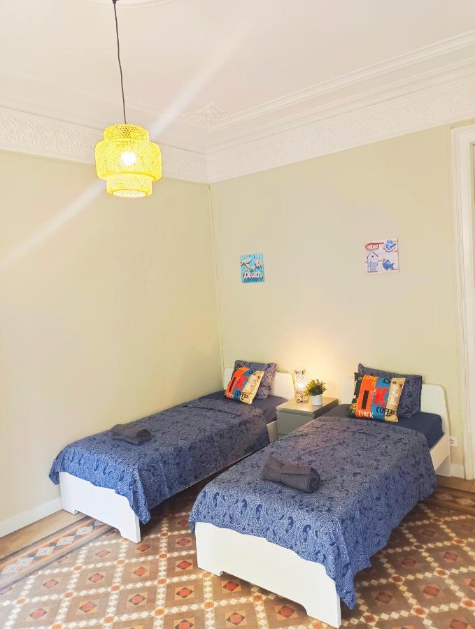 By Plaza Catalunya Rooms Barselona Dış mekan fotoğraf