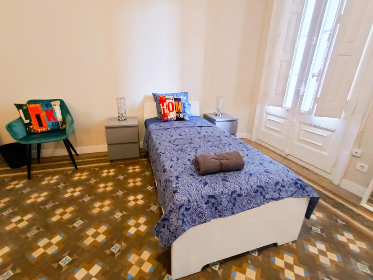 By Plaza Catalunya Rooms Barselona Dış mekan fotoğraf
